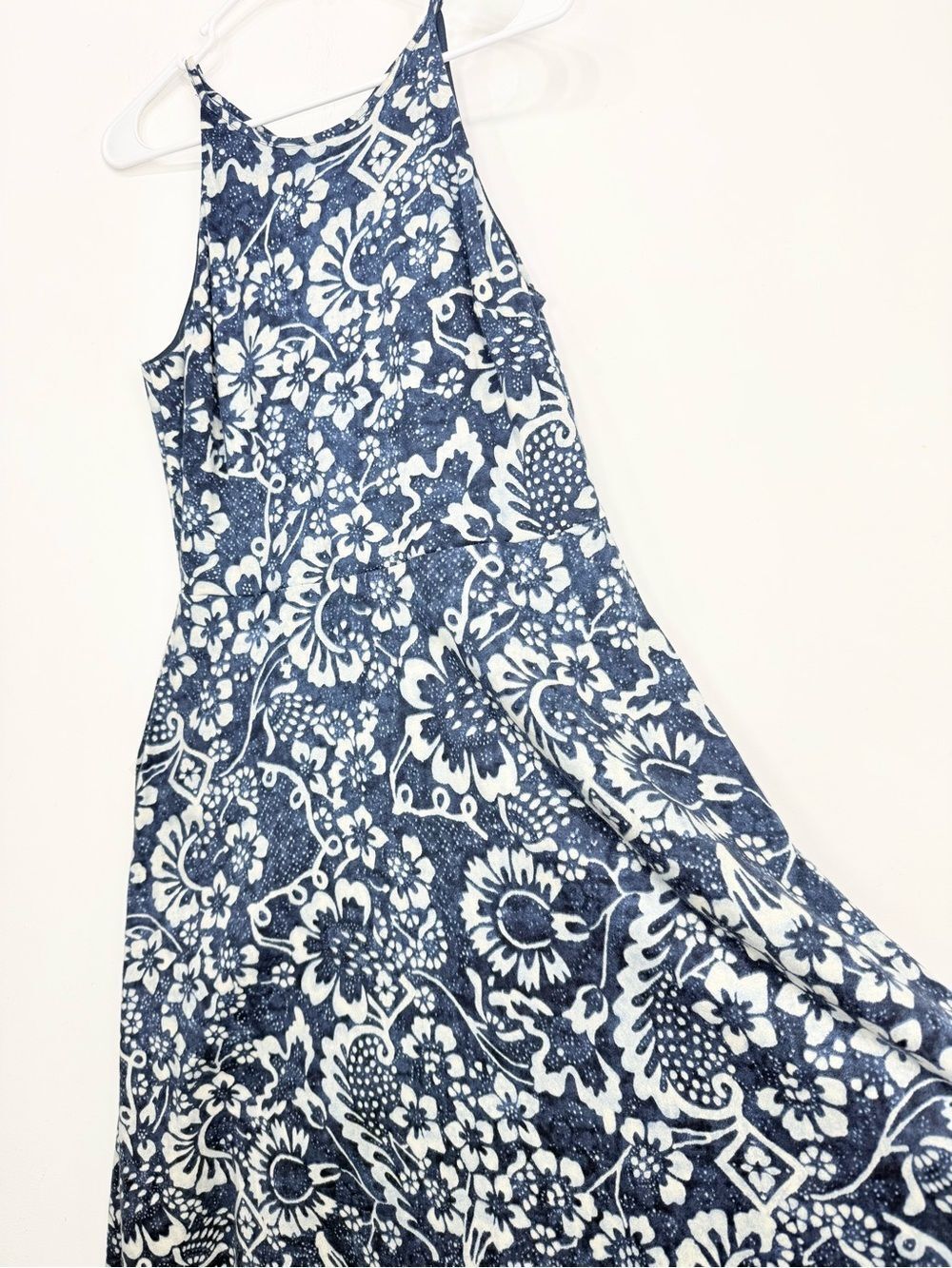 Chaps Navy Blue White Tropical Floral Cotton Halter Cut Sleeveless Maxi Dress - Picture 4 of 13